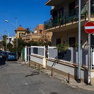 Casa Lella , Palermo Italia